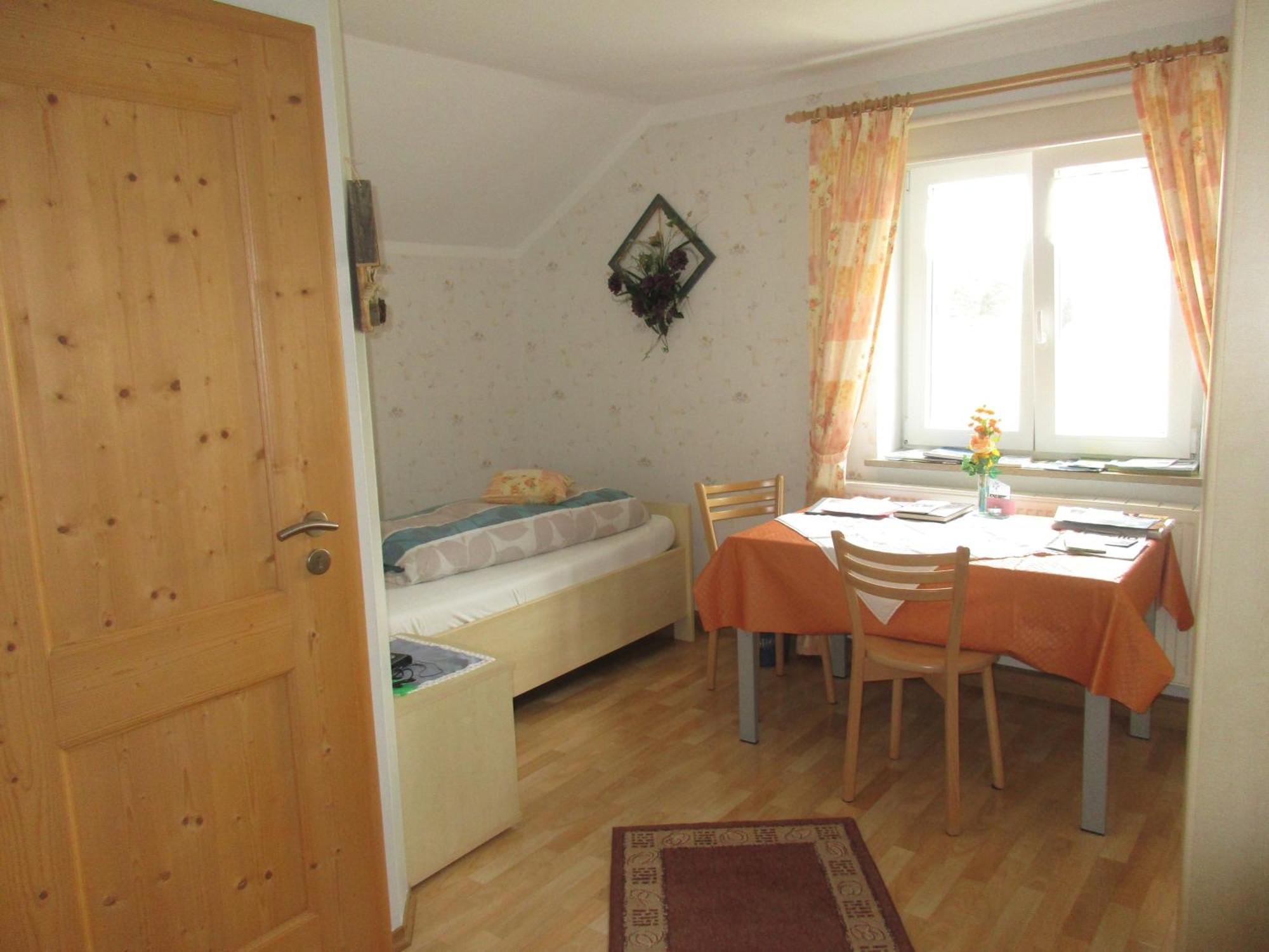 Gaestehaus Reisacher - Einzelzimmer Peiting Extérieur photo